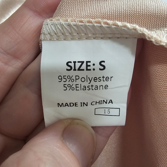 🌟7/25$ Boutique One Eleven North Oversized Champagne Satin Top - Picture 6 of 6